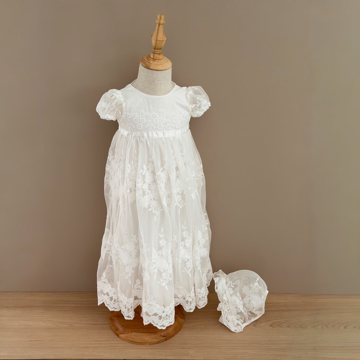 Vestido Bautizo Imperial - ISABEL con Gorro